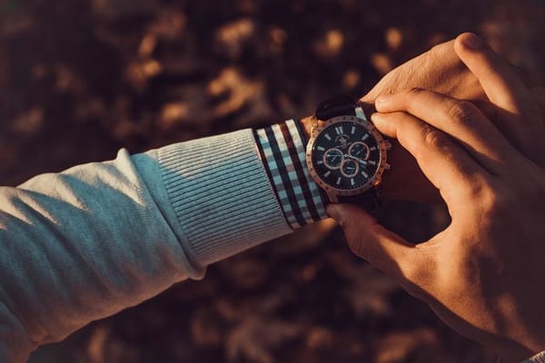 The Dress Watch Is Quietly Winning Again — and the Smart Money Is Buying While Nobody's Looking